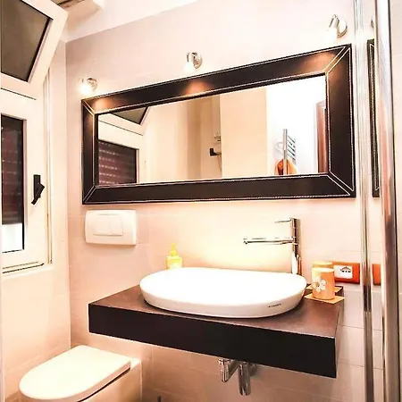 Petite Home In Rome Exterior photo